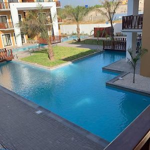 Forest View Luxury Apartment In 3Mins Walk To Beach Pool View Wifi Kololi Exterior photo