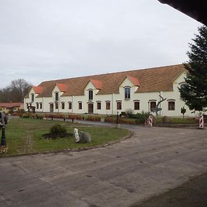 Hotel Agroturystyka Maya Międzyrzecz Exterior photo