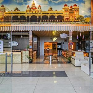 T S Royal Grand Hotel-Bommasandra -Hosur Road Bangalore Exterior photo