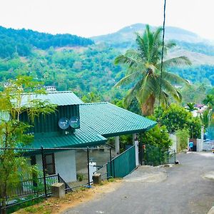 Ferienwohnung Riverview Guest Kandy Exterior photo