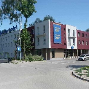 Hotel Ibis Budget Wroclaw Stadion Exterior photo