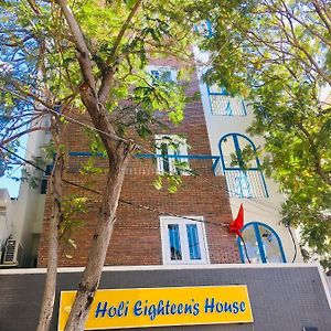 Hotel Holi Eighteen'S House Vinh Hai Exterior photo