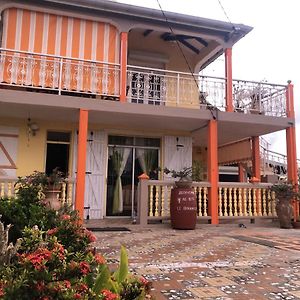 Appartement Moderne A Capesterre De Marie Galante Avec Balcon Vidon Exterior photo