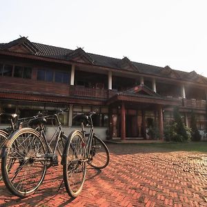 Chiangsan Goldenland Resort Chiang Saen Exterior photo