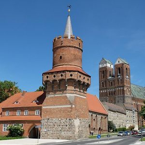 Hotel Pension Mitteltorturm Prenzlau Exterior photo