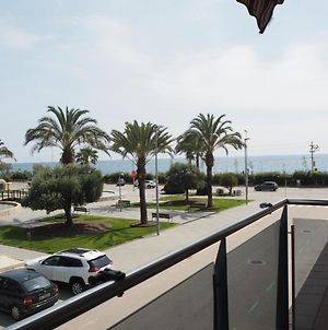 Ferienwohnung Apartamento Con Balcon Ideal Familias. Vista Mar Pineda de Mar Exterior photo