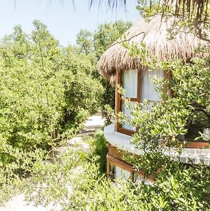 Hotel Mamasan Treehouses & Cabins Tulum Exterior photo