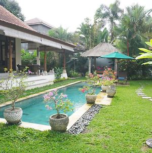 Villa Damai Ubud Exterior photo