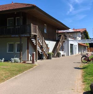 Hotel Zierow - Urlaub an der Ostsee Wißmar Exterior photo