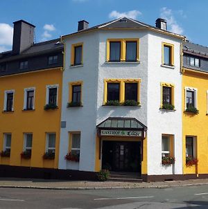 Gasthof&Hotel Zur Linde Thum Exterior photo