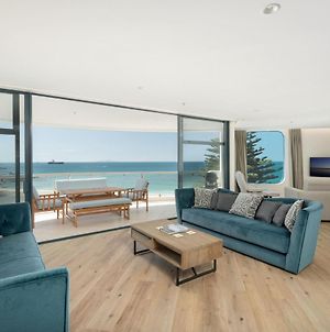 Ferienwohnung Oceanside Haven - Stunning Views Of Mauao, Main Beach And The Ocean Mount Maunganui Exterior photo