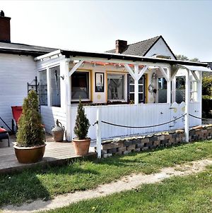 Villa Cozy bungalow in Insel Poel Germany near Beach Fahrdorf  Exterior photo
