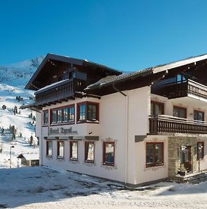 Hotel Garni Haus Tyrol Obertauern Exterior photo