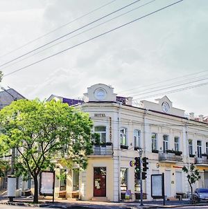 Hotel 52 Odessa Exterior photo