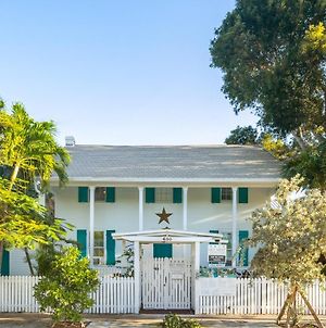 Bed and Breakfast An Island Oasis Key West Exterior photo