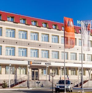 Comfort Hotel Nowosibirsk Exterior photo