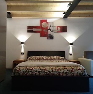 Bed and Breakfast Marigold Riva del Garda Exterior photo