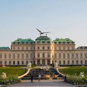 Central 75M² Apartment At Belvedere Palace Wien Exterior photo