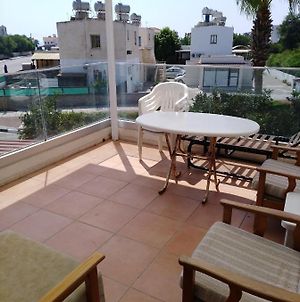 Larnaca, Pervolia 1 Bedroom Seaside Apartment Exterior photo