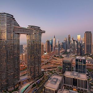 Ferienwohnung First Class 2Br With Full Dubai Skyline & Sea View Exterior photo