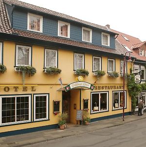 Hotel Goldener Löwe Einbeck Exterior photo