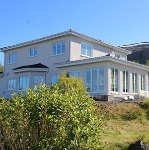 Villa Mafini Akureyri Exterior photo