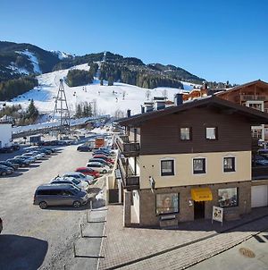 Townhouse Appartements By Holidayflats24 Saalbach Exterior photo