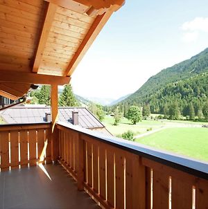 Villa Boutique Style Chalet In Saalbach Hinterglemm With Balcony Exterior photo