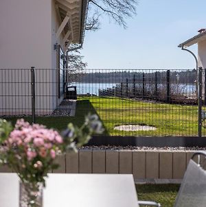 Villa Ferienhaus für die ganze Familie - Kamin-Sauna-See Krakow am See Exterior photo
