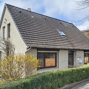 Beautiful Home In Wurster Nordseekste With 5 Bedrooms And Wifi Midlum  Exterior photo