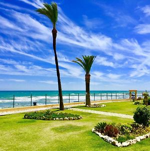Ferienwohnung Absolute Beachfront At Lubina Del Sol - Riviera Del Sol Mijas Exterior photo