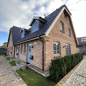 Villa Haus Oscar in Westerland Exterior photo