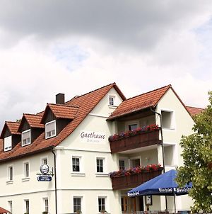 Hotel Gasthaus zur Linde Dombuhl Exterior photo