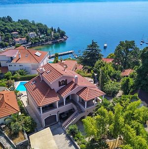 Villa Lora With Swimming Pool, 150M To The Sea, Opatija-Lovran Opric Exterior photo