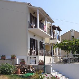 Dimitrakis Apartments Kassiopi Exterior photo