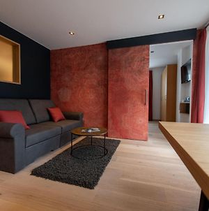 Lapis Monti - Apartments & Suites Burgeis Exterior photo