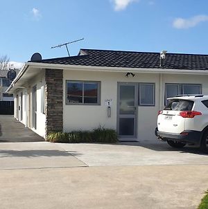 Rose Apartments Central Rotorua- Accommodation & Private Spa Exterior photo