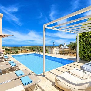 Cretan Sunny Villa Heated Pool Kournás Exterior photo