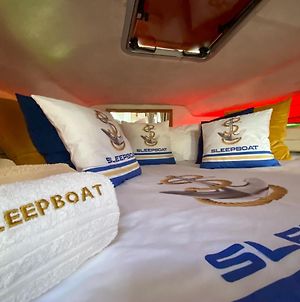 Hotel Sleepboat Yacht Porto Exterior photo
