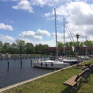Ferienwohnung Blick auf Yachthafen an der Ostsee Ueckermünde Exterior photo