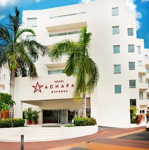 Hotel Adhara Express Cancún Exterior photo