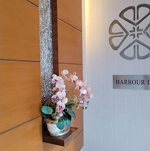 Harbour Inn - Formerly Harbour Hotel Hongkong Exterior photo
