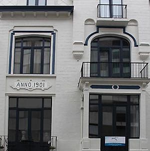 Bed and Breakfast Tussenin Ostende Exterior photo