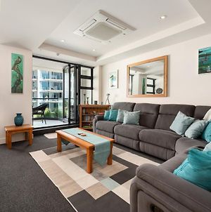 Modern Mount Apartment In Top Location Mount Maunganui Exterior photo