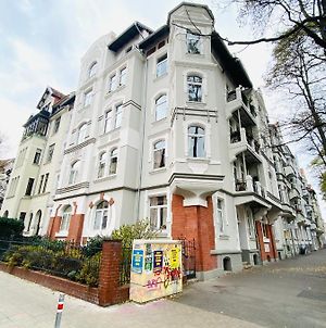 Hannover List 2 Bedroom Home Away From Home Exterior photo