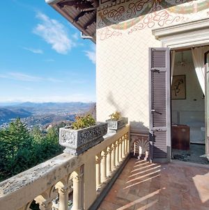 App Mughetto In Villa Marchello Brunate Exterior photo