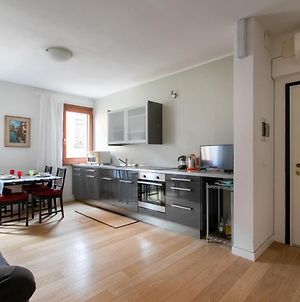 Ferienwohnung Venice Lance With Lift, 2 Minutes Walk From The Train Station Exterior photo