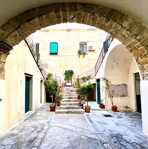 Bed and Breakfast Cortile Umberto I Cefalù Exterior photo