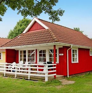 Holiday Home In Markgrafenheide With Terrace Exterior photo