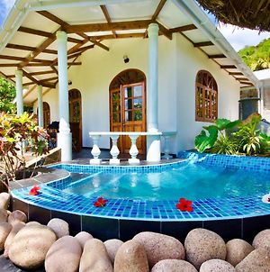 Hotel La Petite Maison And Sea Splash Insel Insel Praslin Exterior photo